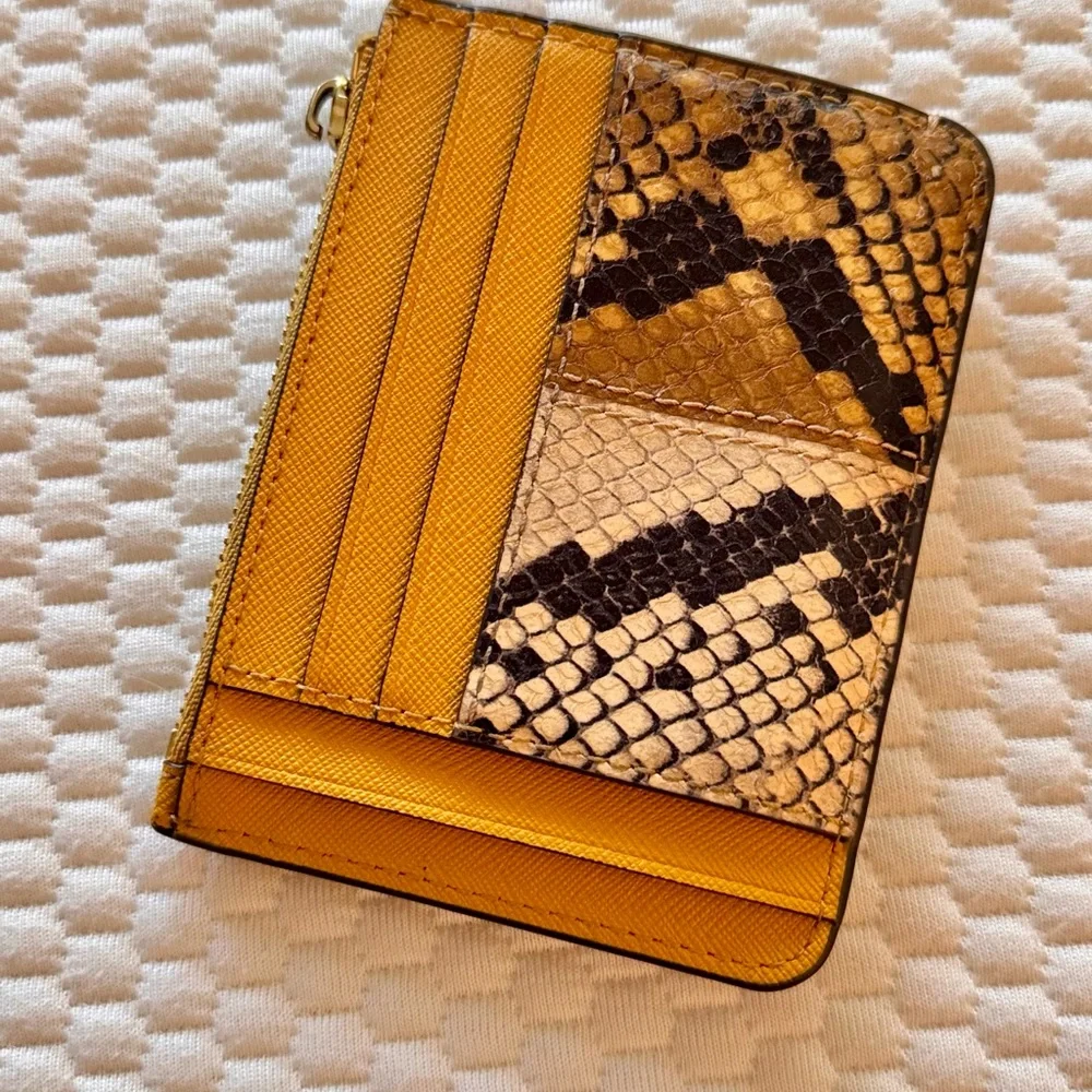 TORY BURCH Mustard Yellow & Snakeskin Card Holder Zipper Wallet